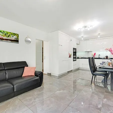 Super 1dbr 4p Refurbished Jaures Ourcq Paris